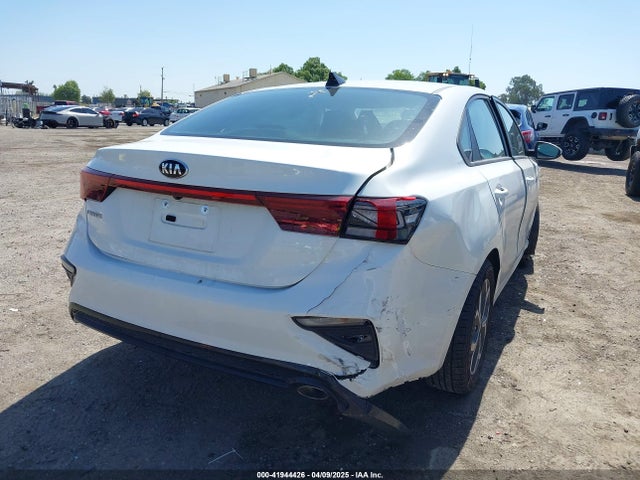 3KPF24AD9LE246814 KIA Forte Lxs