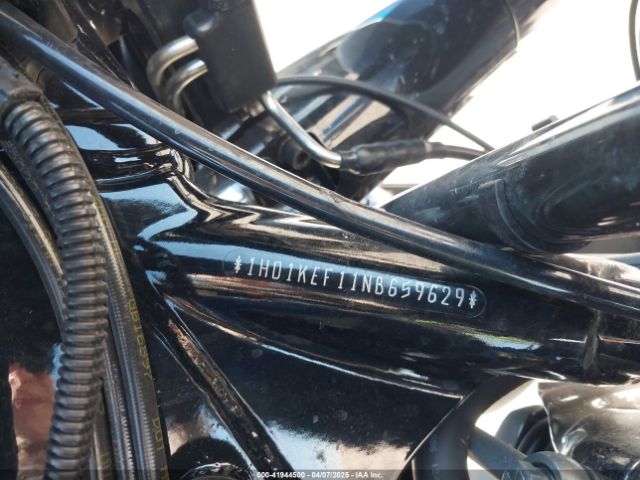 2022 HARLEY-DAVIDSON FLHTK 1HD1KEF11NB659629 Photo 9