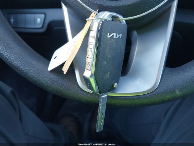 3KPF24AD3RE753085 KIA FORTE LX