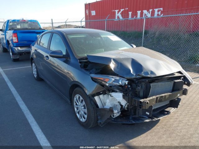 3KPF24AD3RE753085 KIA FORTE LX