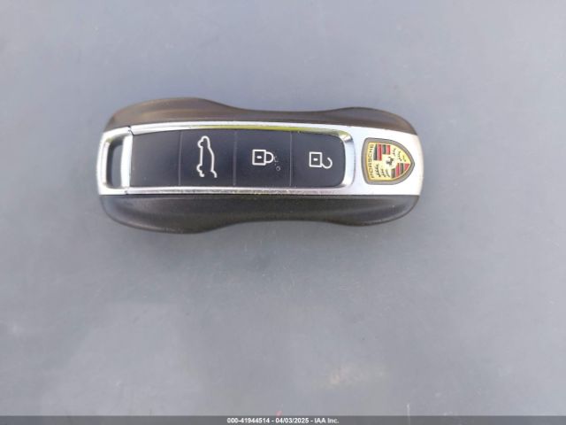 WP1AA2AY2MDA02749 Porsche Cayenne