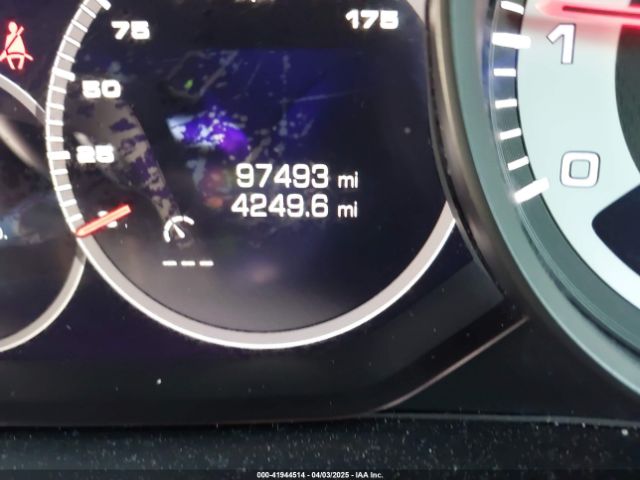 WP1AA2AY2MDA02749 Porsche Cayenne