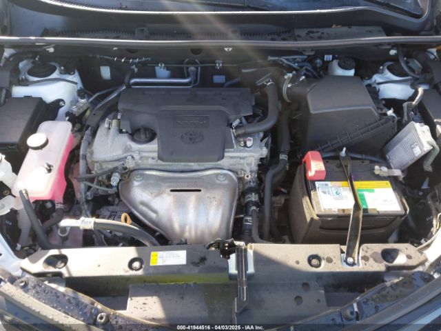 2T3JFREV0JW764665 Toyota RAV4 SE