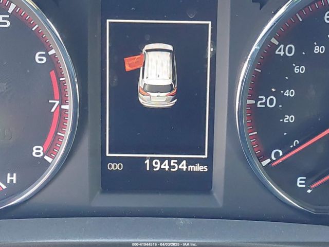 2T3JFREV0JW764665 Toyota RAV4 SE