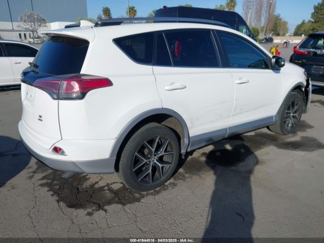 2T3JFREV0JW764665 Toyota RAV4 SE