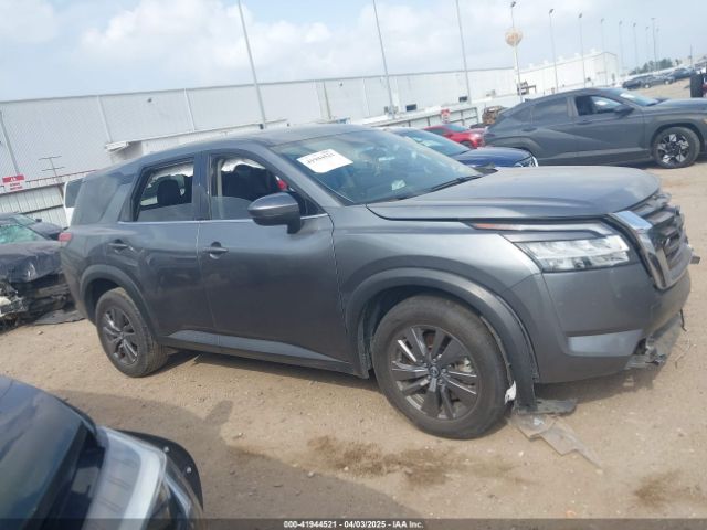 5N1DR3AA3NC228138 Nissan Pathfinder S 2wd