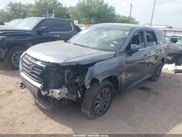 5N1DR3AA3NC228138 Nissan Pathfinder S 2wd