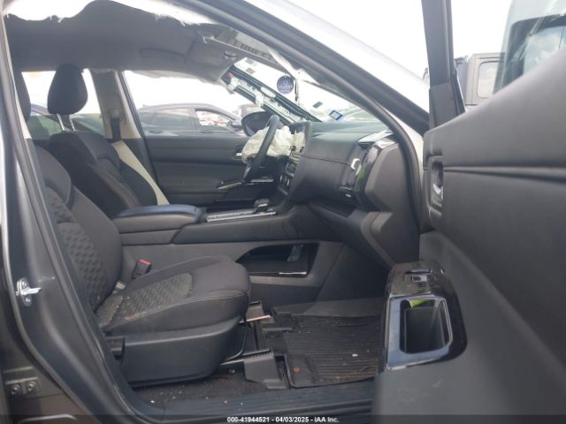 5N1DR3AA3NC228138 Nissan Pathfinder S 2wd