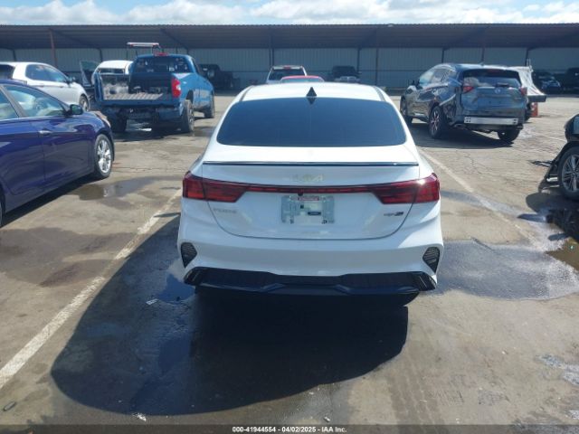 3KPF54AD8RE759455 KIA Forte Gt-line