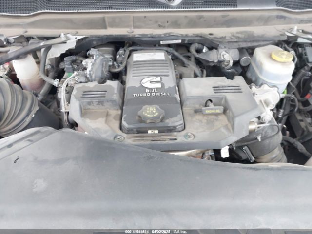 3C6UR5FL4NG281929 RAM 2500 Laramie  4x4 6'4 Box