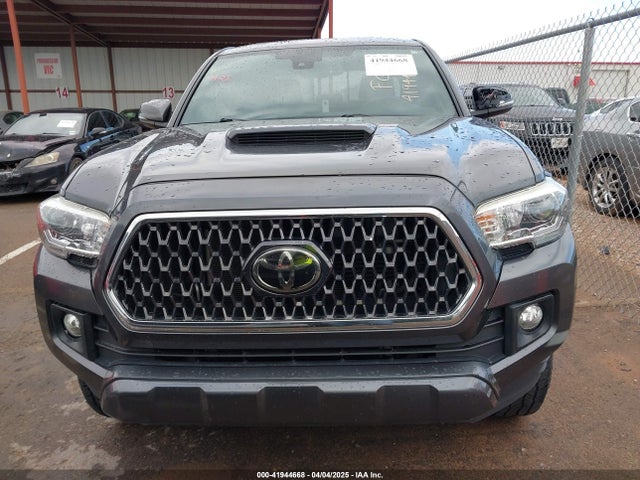 3TMAZ5CN0JM061233 Toyota Tacoma Trd Sport