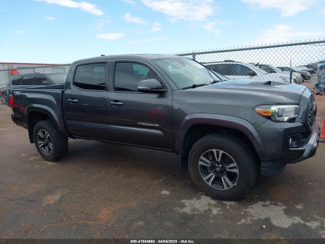 3TMAZ5CN0JM061233 Toyota Tacoma Trd Sport