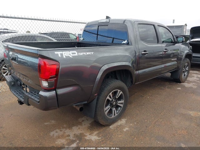 3TMAZ5CN0JM061233 Toyota Tacoma Trd Sport