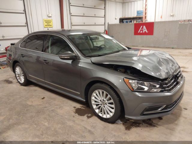 2017 VOLKSWAGEN PASSAT 1VWBT7A38HC054123