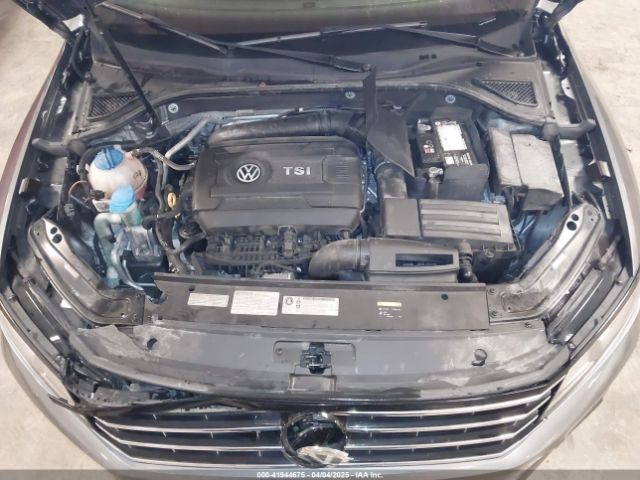 2017 VOLKSWAGEN PASSAT 1VWBT7A38HC054123 Photo 9