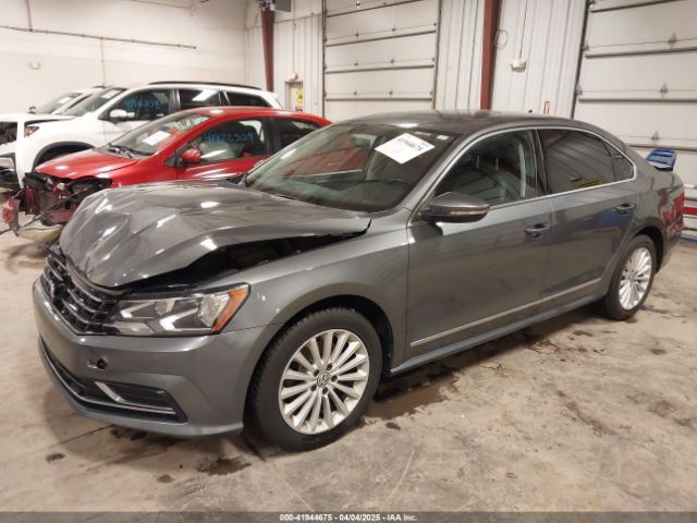 2017 VOLKSWAGEN PASSAT 1VWBT7A38HC054123 Photo 1