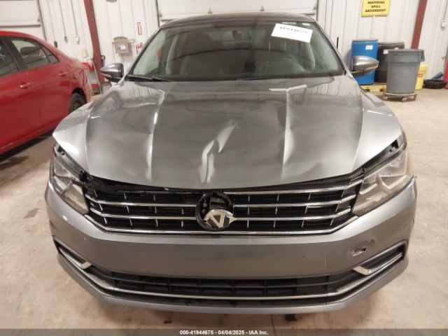 2017 VOLKSWAGEN PASSAT 1VWBT7A38HC054123 Photo 5