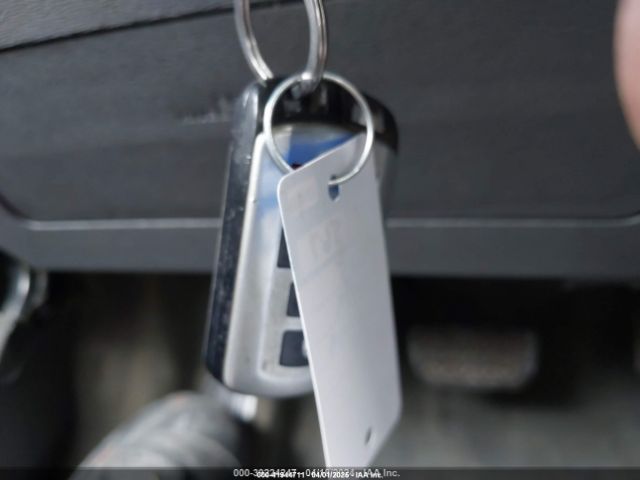 5TDYK3DC1FS594123 Toyota Sienna Xle 8 Passenger