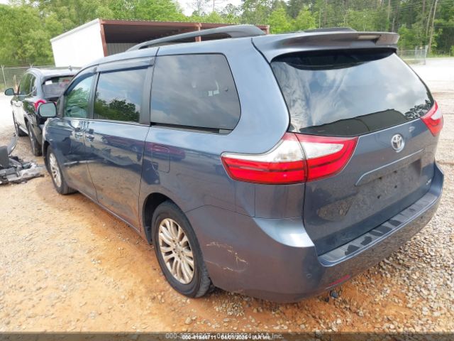 5TDYK3DC1FS594123 Toyota Sienna Xle 8 Passenger