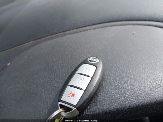 5N1AR2MM0EC607116 Nissan Pathfinder Sv