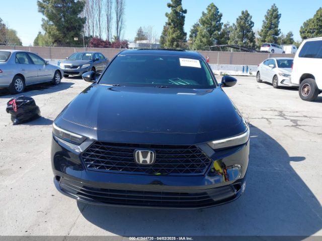 1HGCY2F79RA011979 Honda Accord Hybrid Sport-l