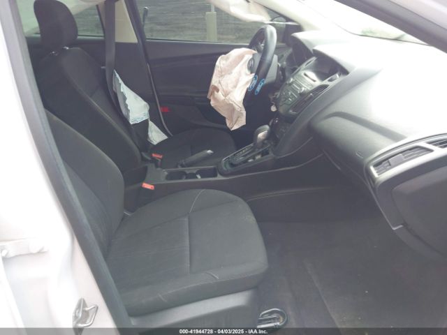 1FADP3E22HL263289 Ford FOCUS S