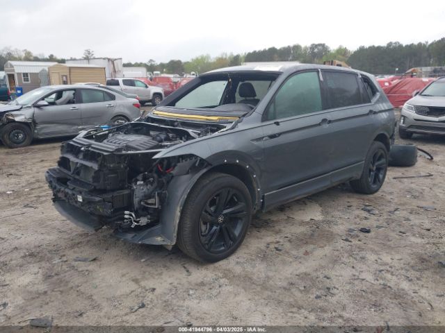 3VVCB7AX7PM139112 Volkswagen Tiguan 2.0t Se R-line Black