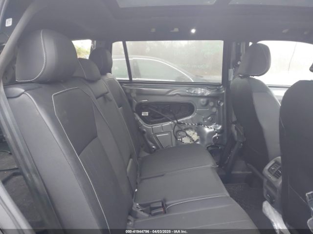 3VVCB7AX7PM139112 Volkswagen Tiguan 2.0t Se R-line Black