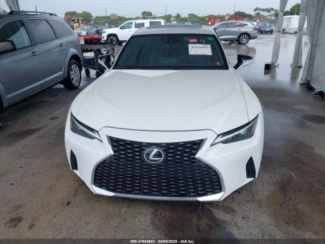JTHCA1D2XM5112467 Lexus IS 300