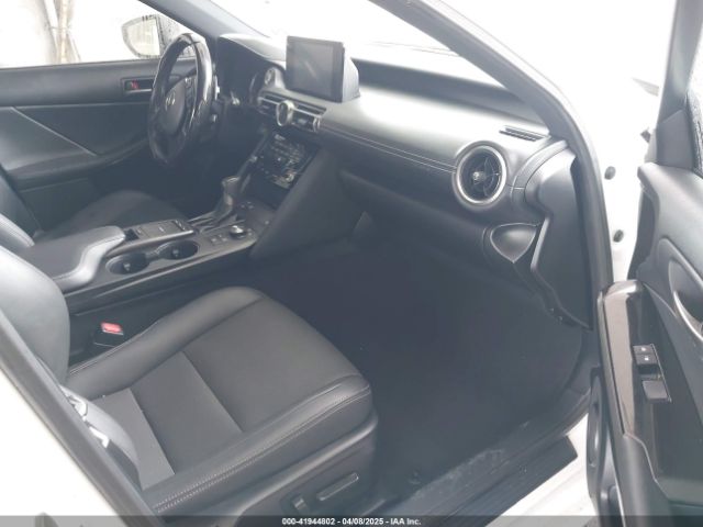 JTHCA1D2XM5112467 Lexus IS 300