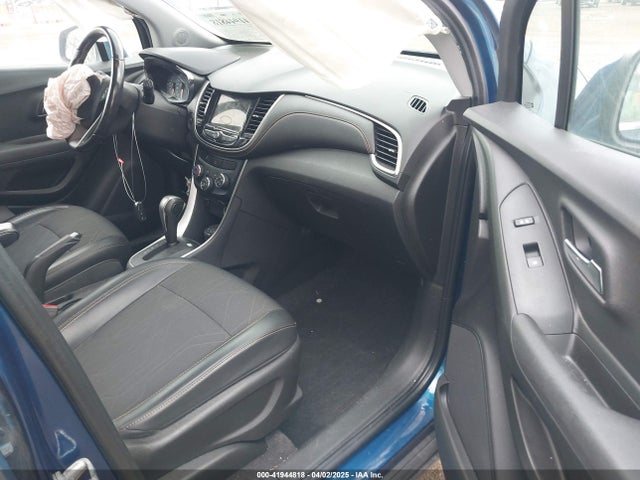 3GNCJLSB1KL281331 Chevrolet Trax Lt