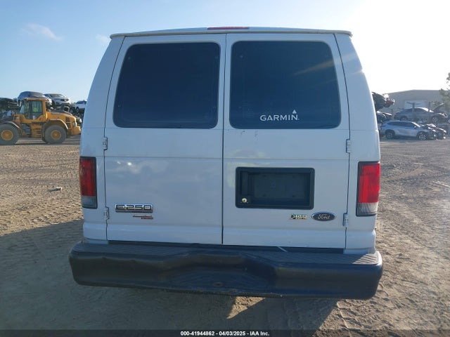 Ford E-250 Commercial 2014 1FTNE2EW2EDA13610 Image 17