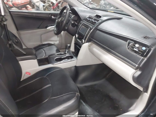 4T1BD1FK1EU127511 Toyota Camry Hybrid Le