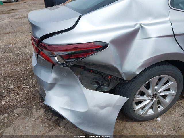 4T1C11AK1MU455773 Toyota CAMRY LE