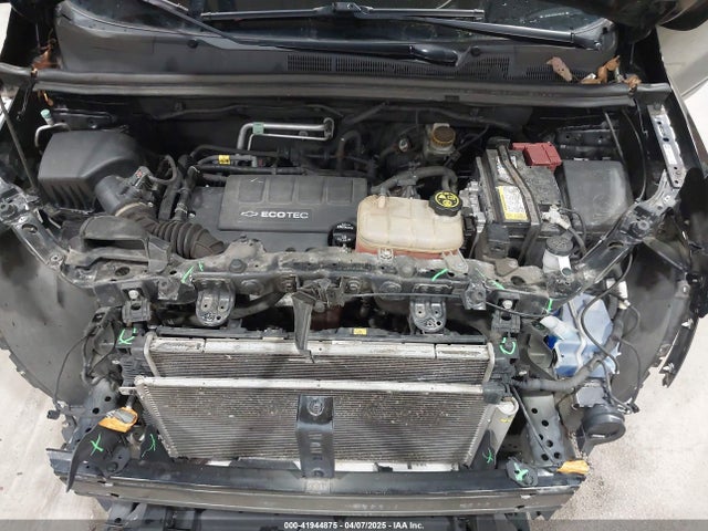 3GNCJNSB0KL152458 Chevrolet TRAX LS