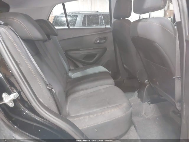 3GNCJNSB0KL152458 Chevrolet TRAX LS