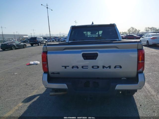 3TMLB5JN9RM011166 Toyota Tacoma Sr5 4wd