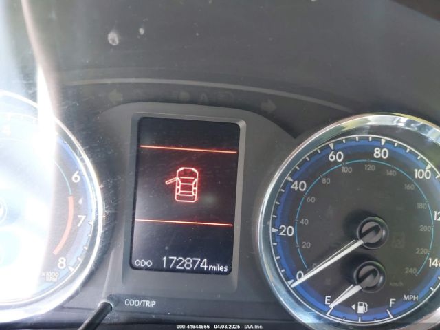 2T1BURHE6HC961947 Toyota COROLLA LE