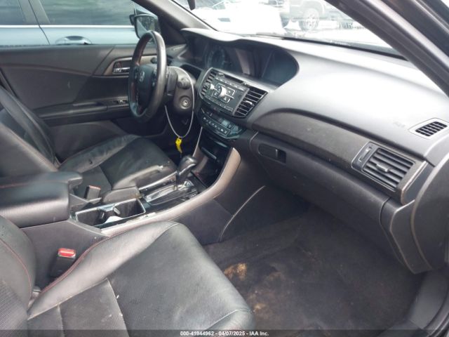 1HGCR2F1XHA303776 Honda Accord Sport Se