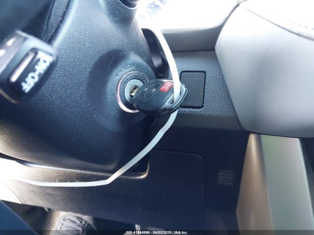 2T3WFREV2EW124632 Toyota Rav4 Xle