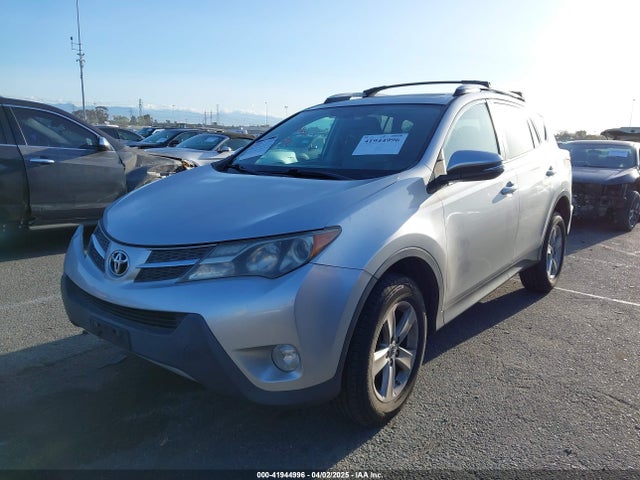 2T3WFREV2EW124632 Toyota Rav4 Xle