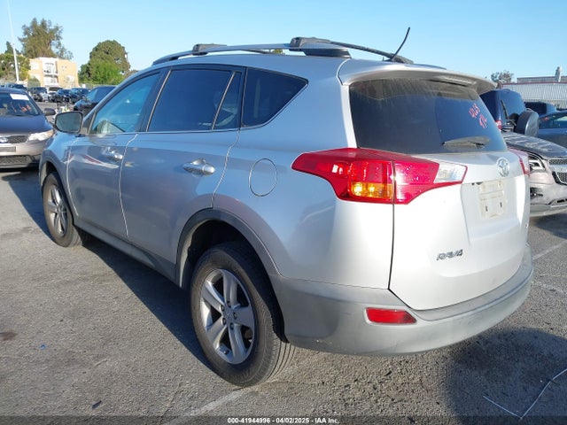 2T3WFREV2EW124632 Toyota Rav4 Xle