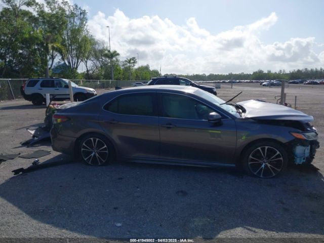 4T1B11HK0JU014813 Toyota CAMRY SE