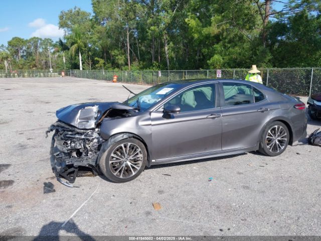 4T1B11HK0JU014813 Toyota CAMRY SE