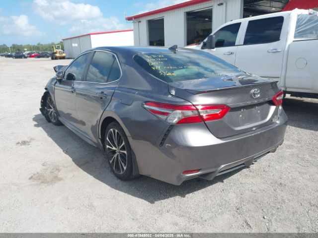 4T1B11HK0JU014813 Toyota CAMRY SE