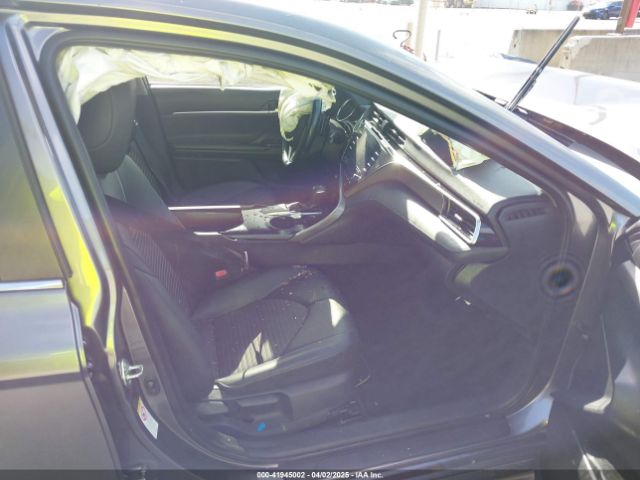 4T1B11HK0JU014813 Toyota CAMRY SE