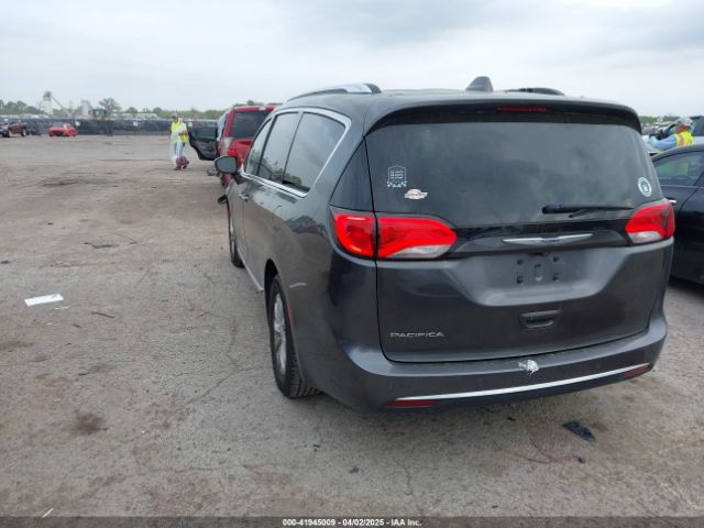 2019 CHRYSLER PACIFICA 2C4RC1BGXKR526286 Photo 2