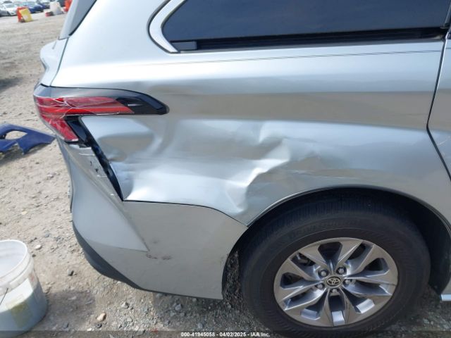 5TDJSKFC2MS007191 Toyota SIENNA XLE