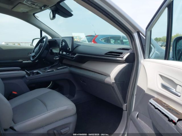 5TDJSKFC2MS007191 Toyota SIENNA XLE