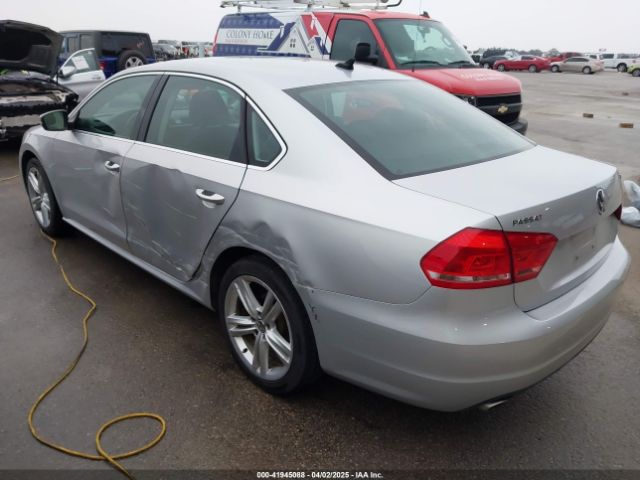 1VWBV7A39FC031487 Volkswagen Passat 2.0l Tdi Se